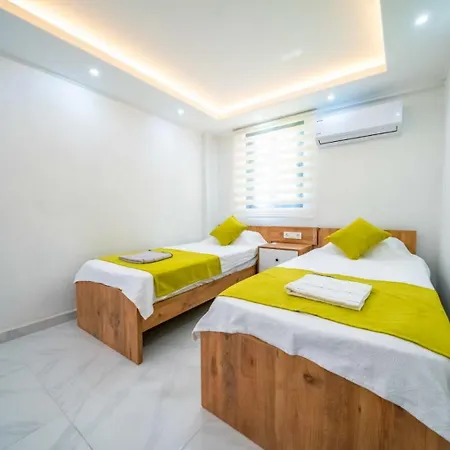 Kaskalkan Deniz Manzarali Havuzlu Bahceli Villa *